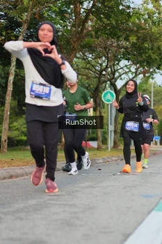 Runner Photo 5685656