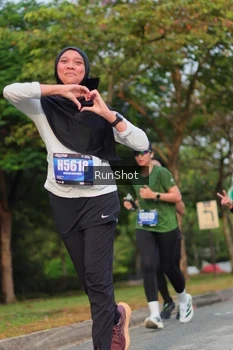 Runner Photo 5685673