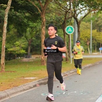 Runner Photo 5685680