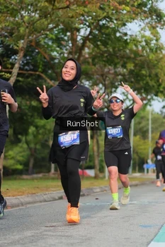 Runner Photo 5685700