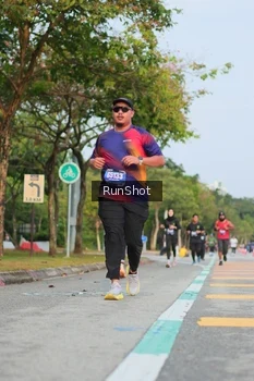 Runner Photo 5685765