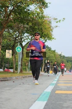 Runner Photo 5685780