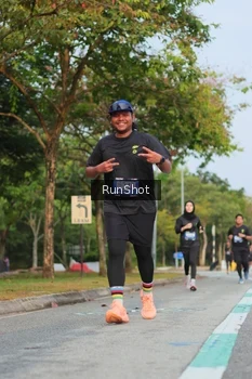 Runner Photo 5685798