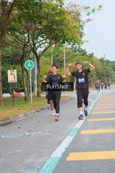 Runner Photo 5685924