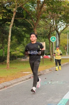 Runner Photo 5685957