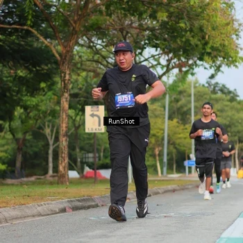 Runner Photo 5685973