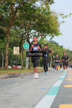 Runner Photo 5685980