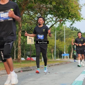 Runner Photo 5686008