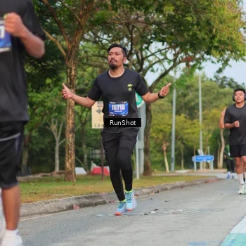 Runner Photo 5686013