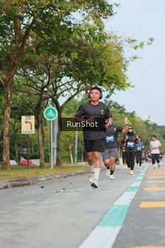 Runner Photo 5686032