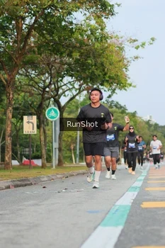 Runner Photo 5686035