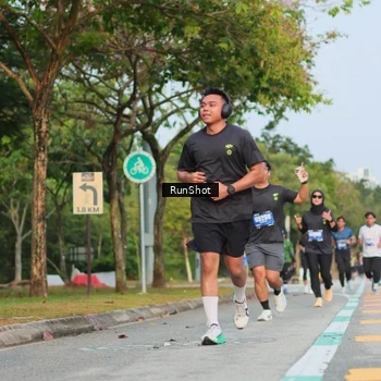 Runner Photo 5686038