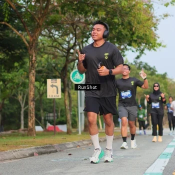 Runner Photo 5686048
