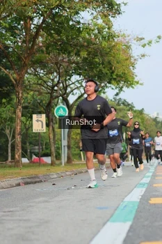 Runner Photo 5686053