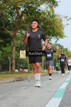 Runner Photo 5686060