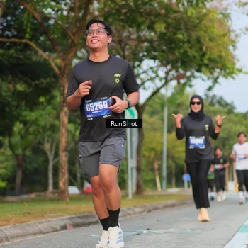 Runner Photo 5686091