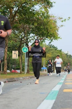 Runner Photo 5686095