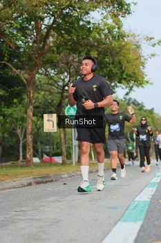 Runner Photo 5686098