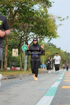 Runner Photo 5686132