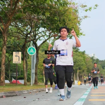 Runner Photo 5686150