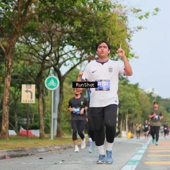 Runner Photo 5686152