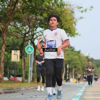 Runner Photo 5686165