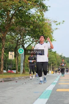 Runner Photo 5686166