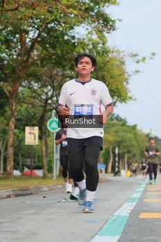 Runner Photo 5686172