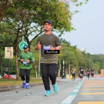 Runner Photo 5686234