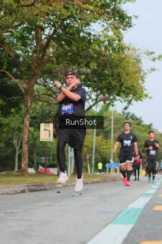 Runner Photo 5686313