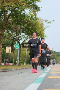 Runner Photo 5686340