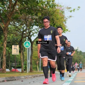 Runner Photo 5686355