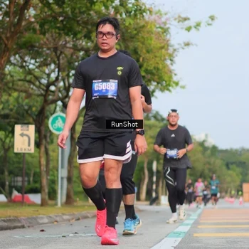 Runner Photo 5686359