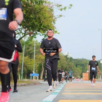 Runner Photo 5686376