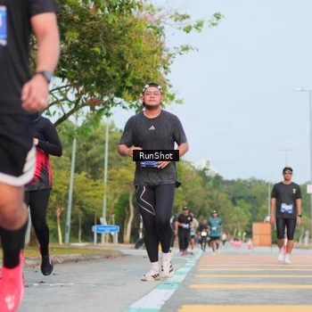 Runner Photo 5686378