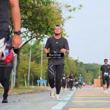 Runner Photo 5686380