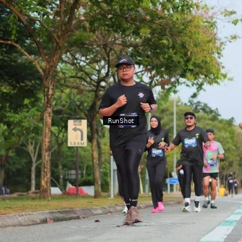 Runner Photo 5686500