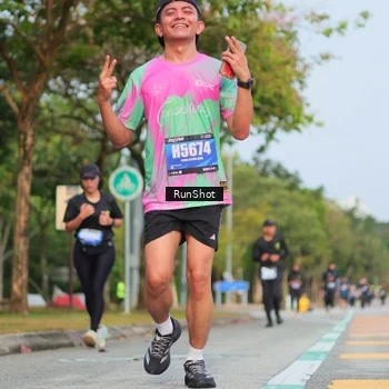 Runner Photo 5686543