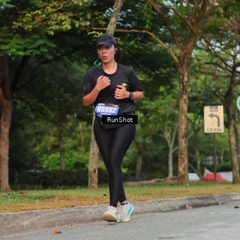 Runner Photo 5686567