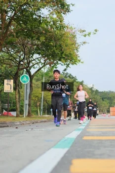 Runner Photo 5686690