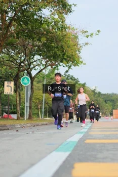 Runner Photo 5686691