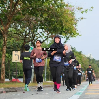 Runner Photo 5686777