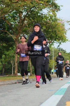 Runner Photo 5686873