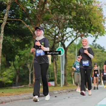 Runner Photo 5686909