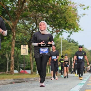 Runner Photo 5686913