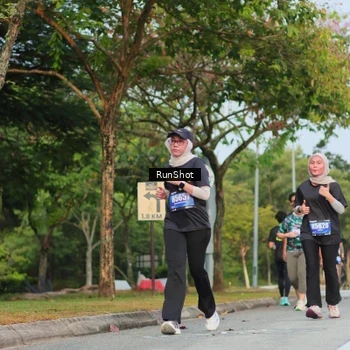 Runner Photo 5686923