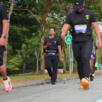 Runner Photo 5687001