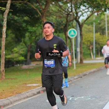 Runner Photo 5687040