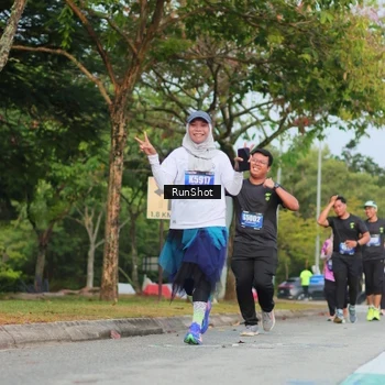 Runner Photo 5687119