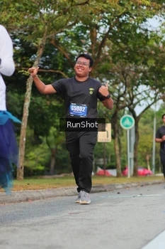 Runner Photo 5687152